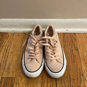 Pink converse